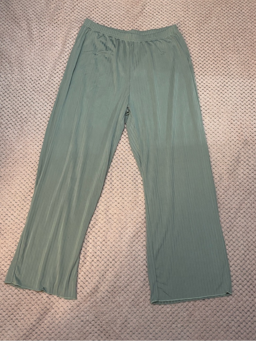 Relaxed Straight-Leg Pants — Sage Green